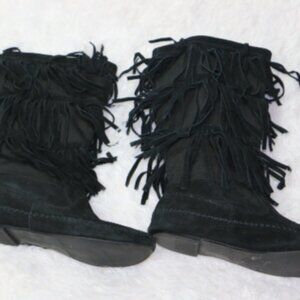 LC Lauren Conrad Thia Fringe Moccasin Boots Black Suede Women's Size 6